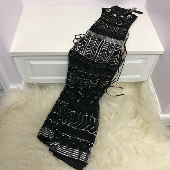 Bebe LACE UP SIDE GOWN - Picture 3 of 8